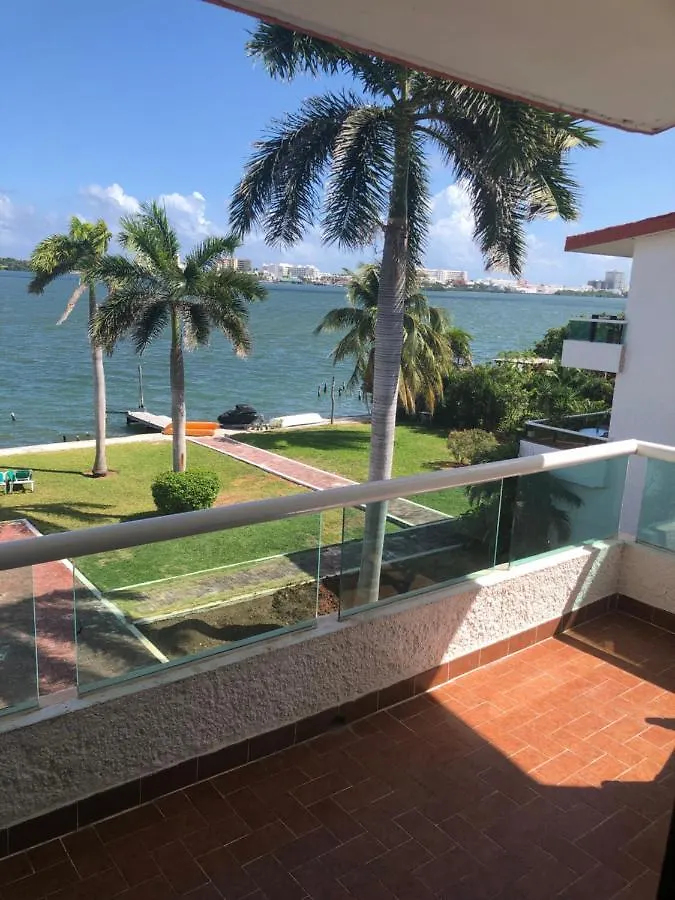 Poktapok Bayview 0*, Cancún